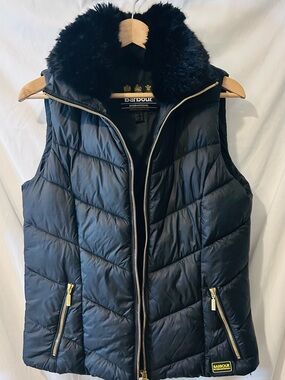 Barbour Black Quilted Puffer Vest with Faux Fur Collar size 8 EUC